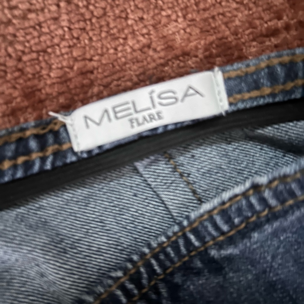 Sofia Jeans Size 2 Melissa Flare Pull On High Rise Jeans by Sofia Vergara. - Picture 4 of 5